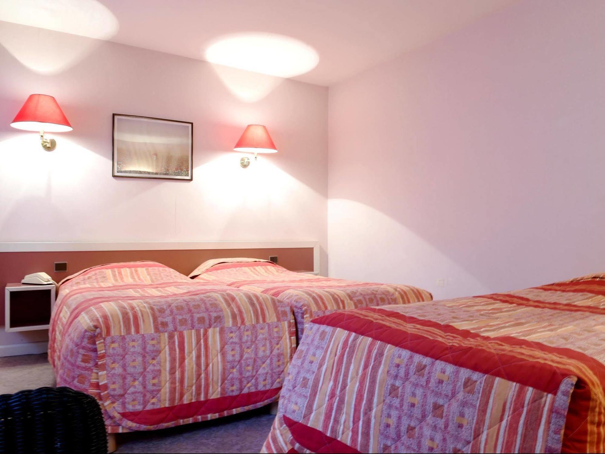 Logis Hotel L'Auzeraie Ax-les-Thermes Exterior photo